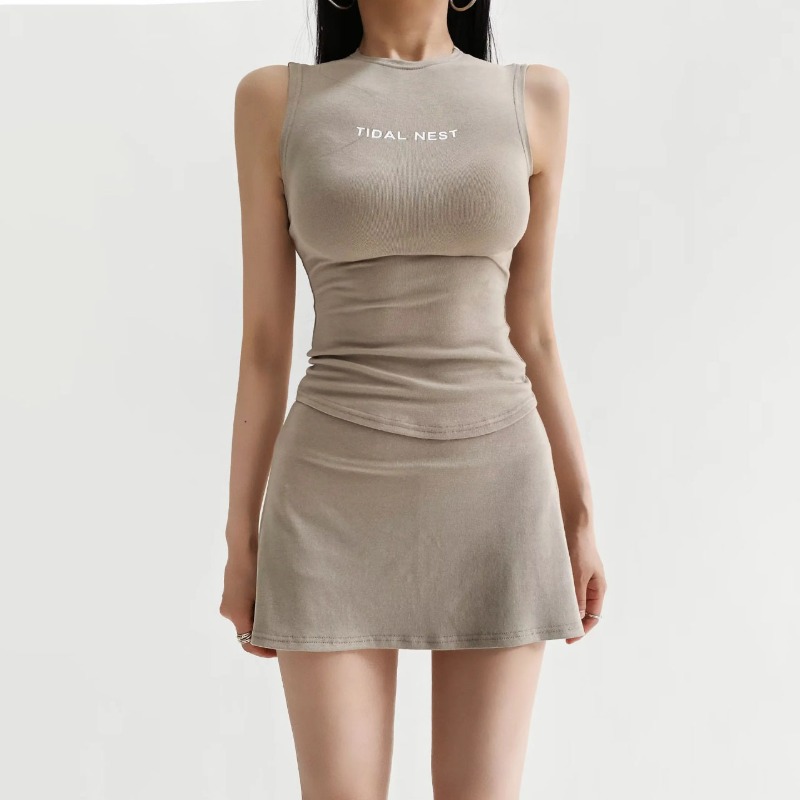 New Letter Printed Round Neck  - đánh giá và giá Slim Fit Suit Set